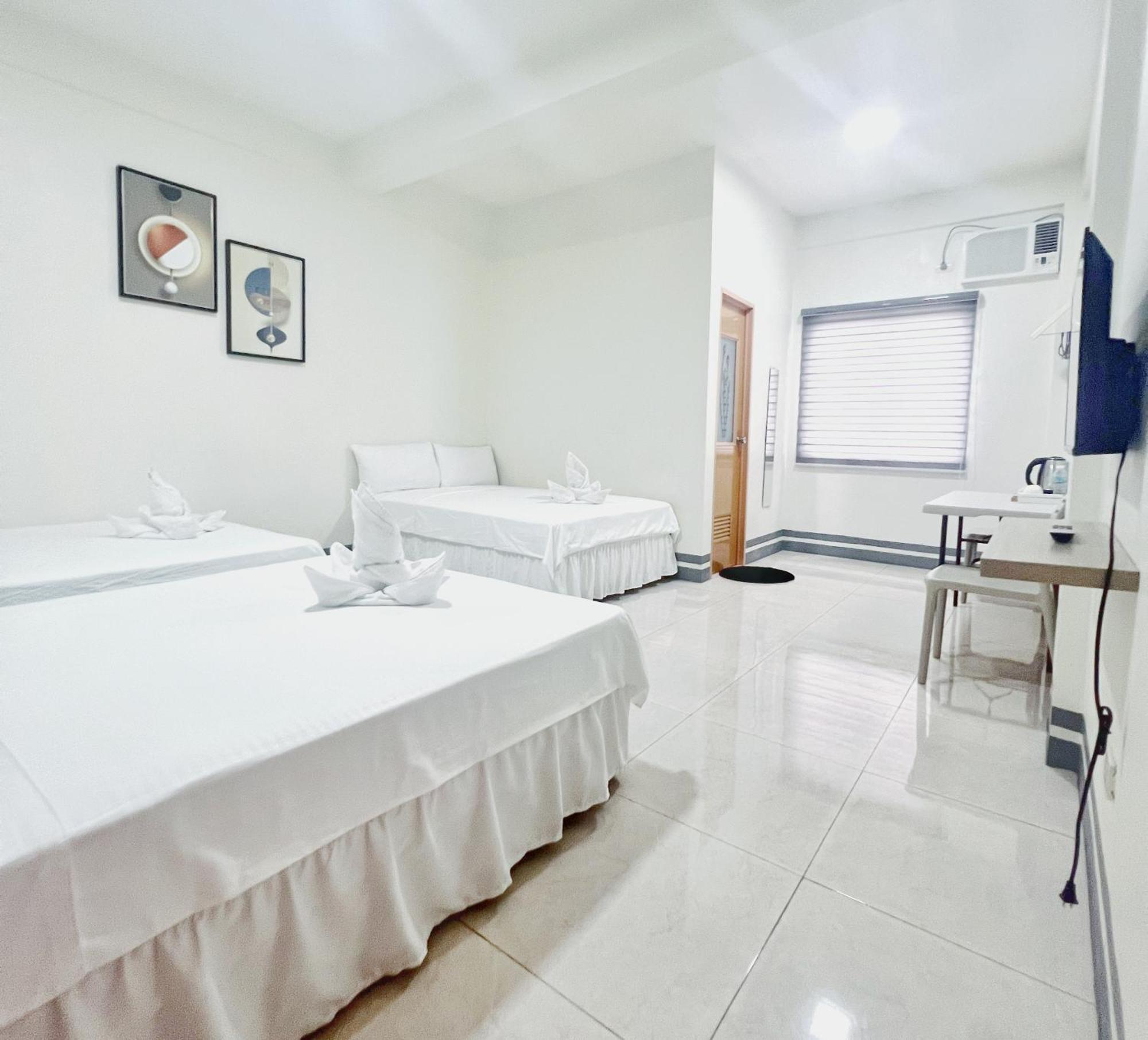 Verra Inn Тагайтай Экстерьер фото